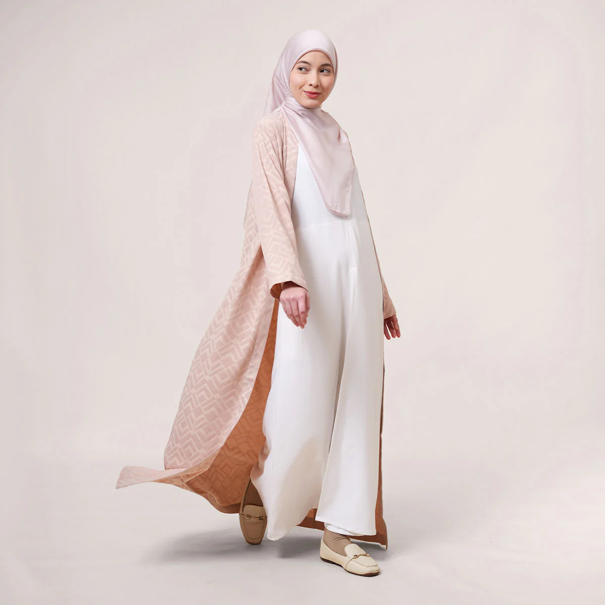 Elira Lines Outerwear - Image 12