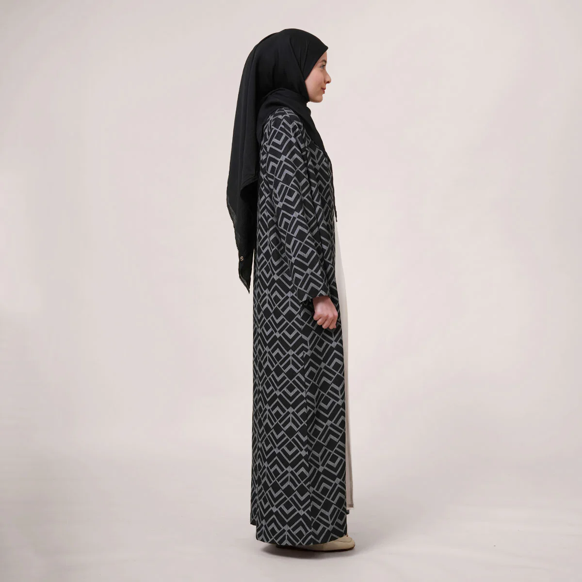 Elira Lines Outerwear - Image 5