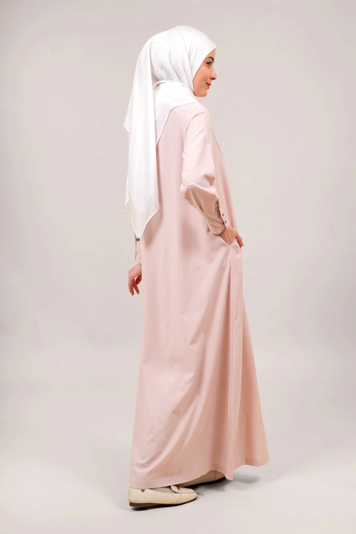 Hanna Jubah - Image 12
