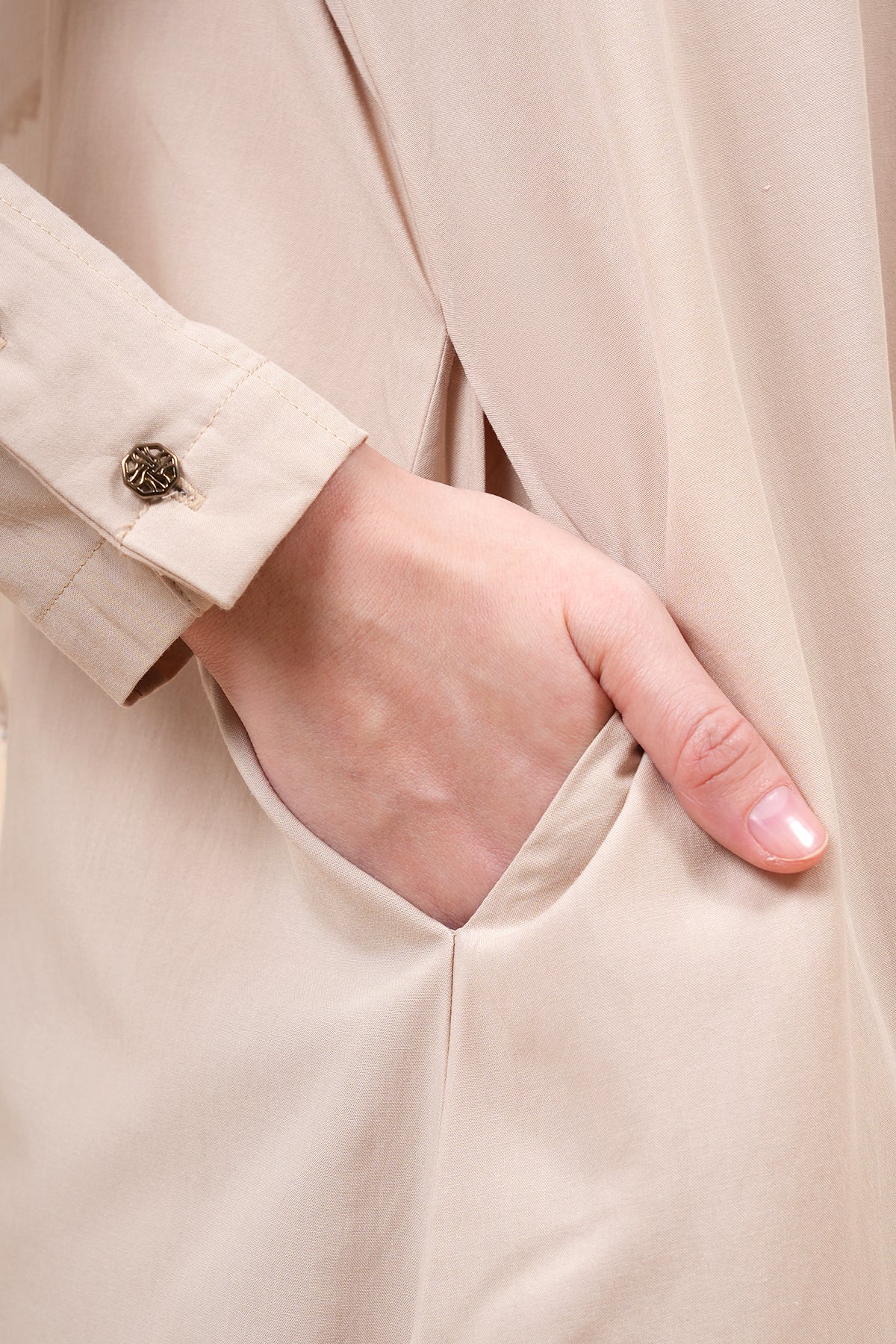 Hanna Jubah - Image 16