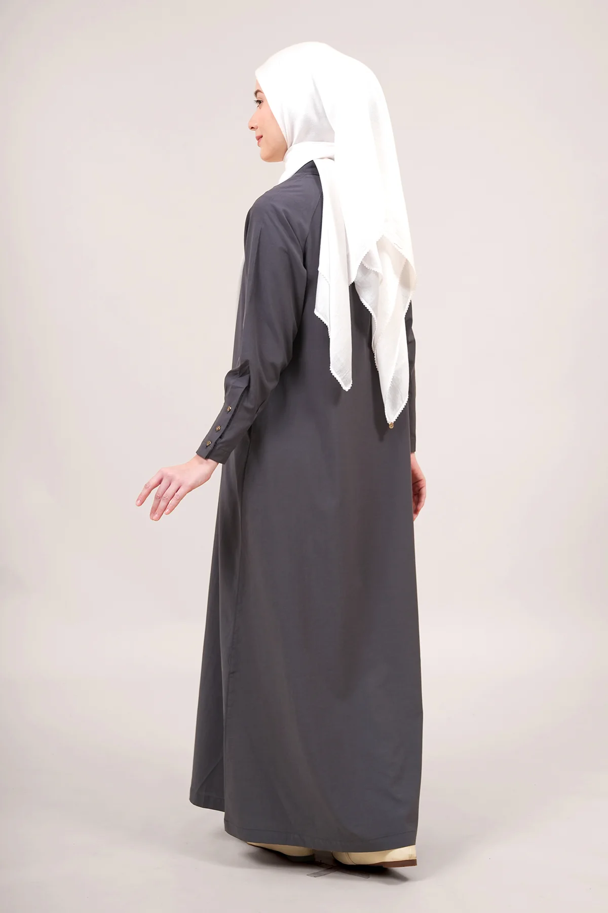 Hanna Jubah - Image 6