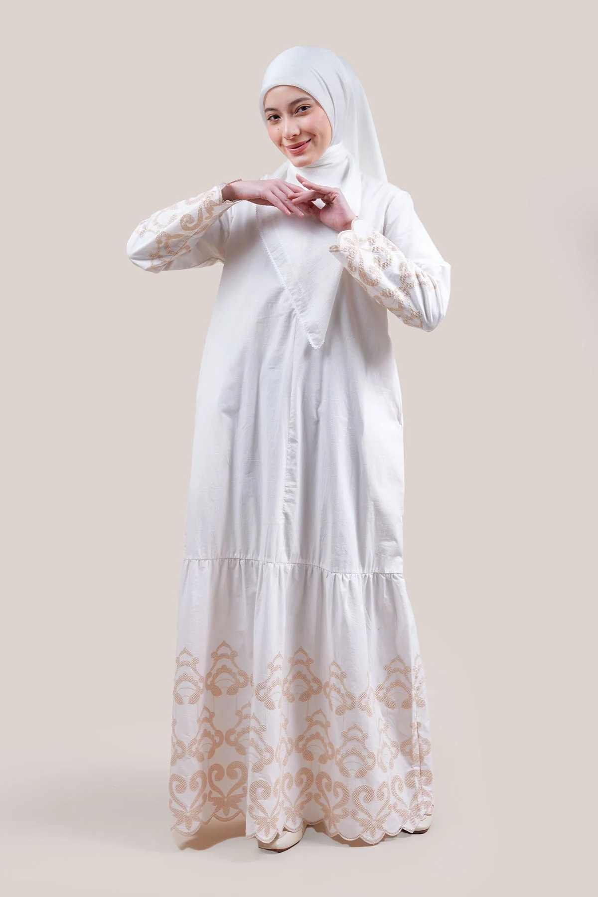 Leora Embroidery Jubah - Image 8