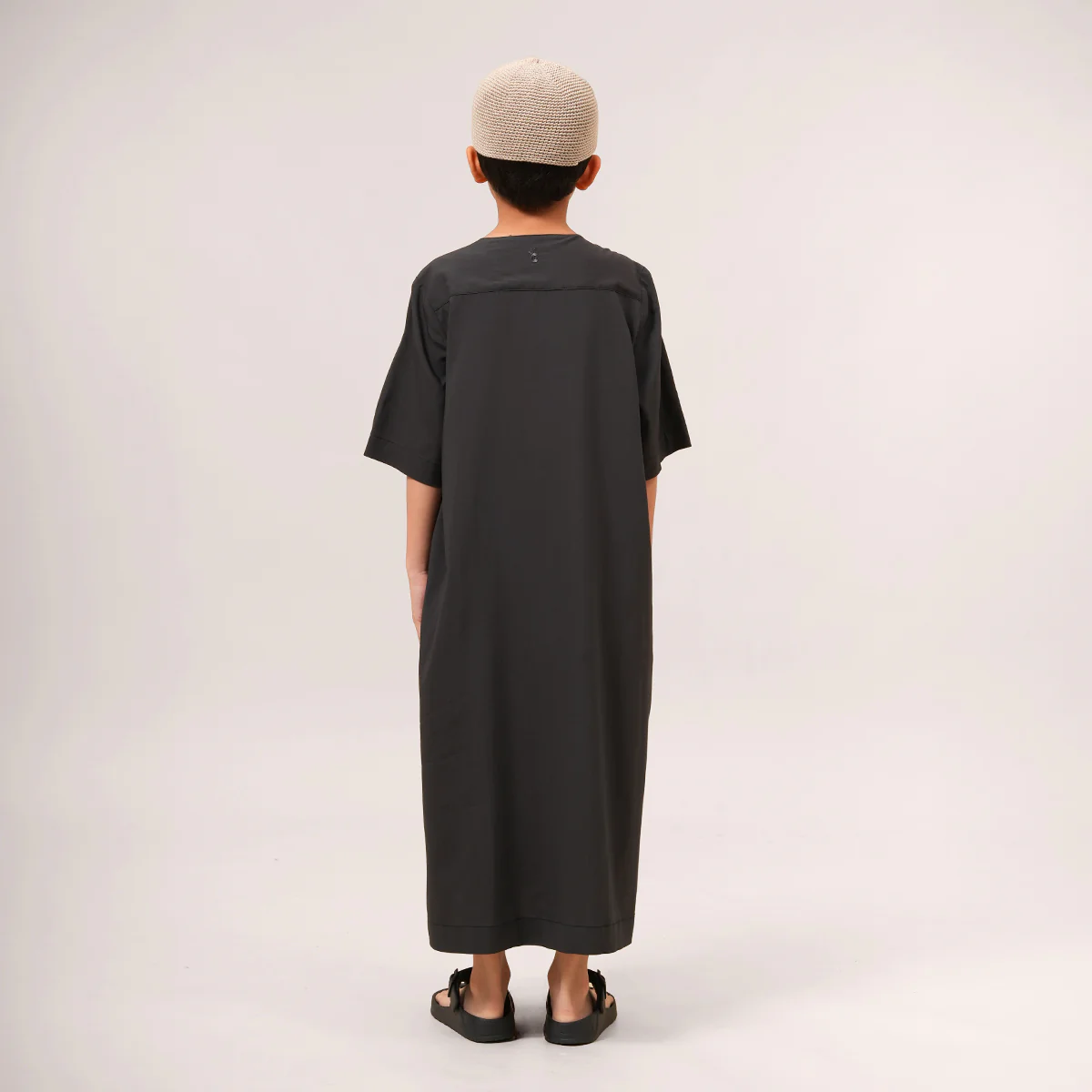 Mikhail Thobe Kids - Image 3