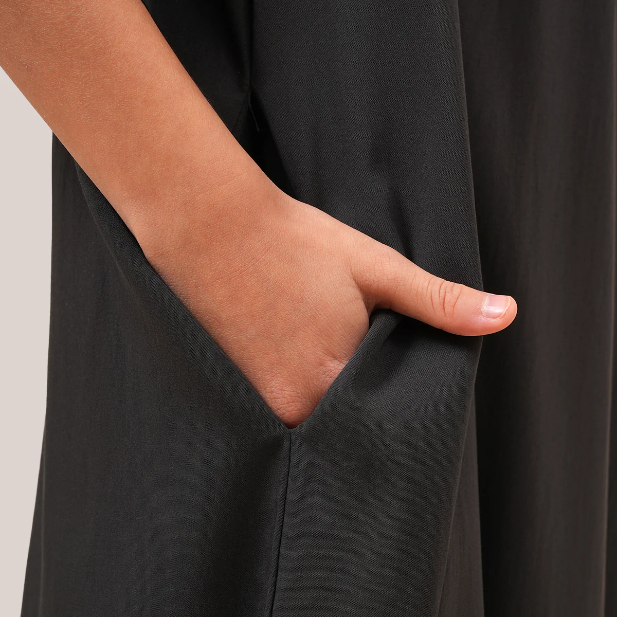Mikhail Thobe Kids - Image 6