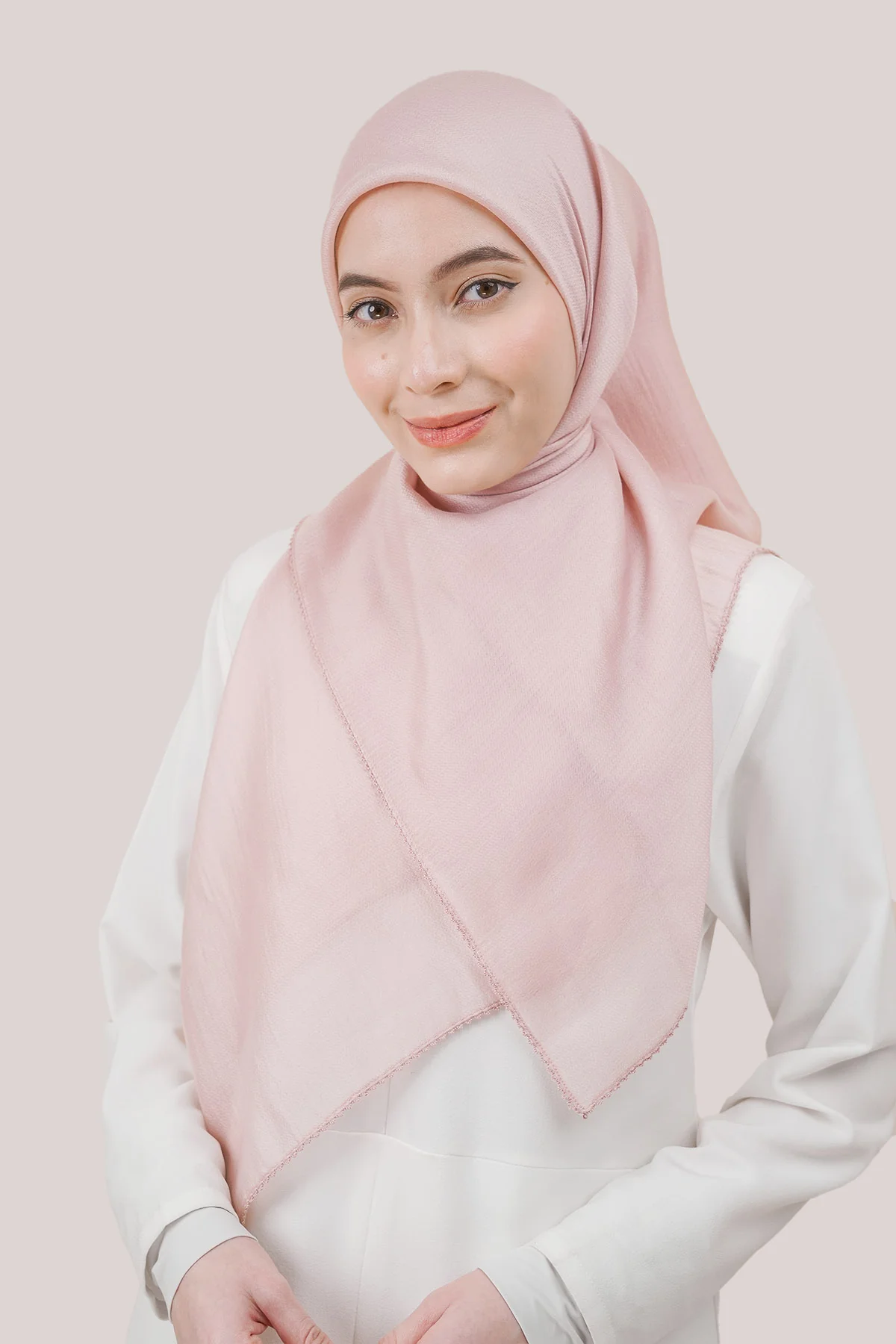 Nawal Tencel - Image 10