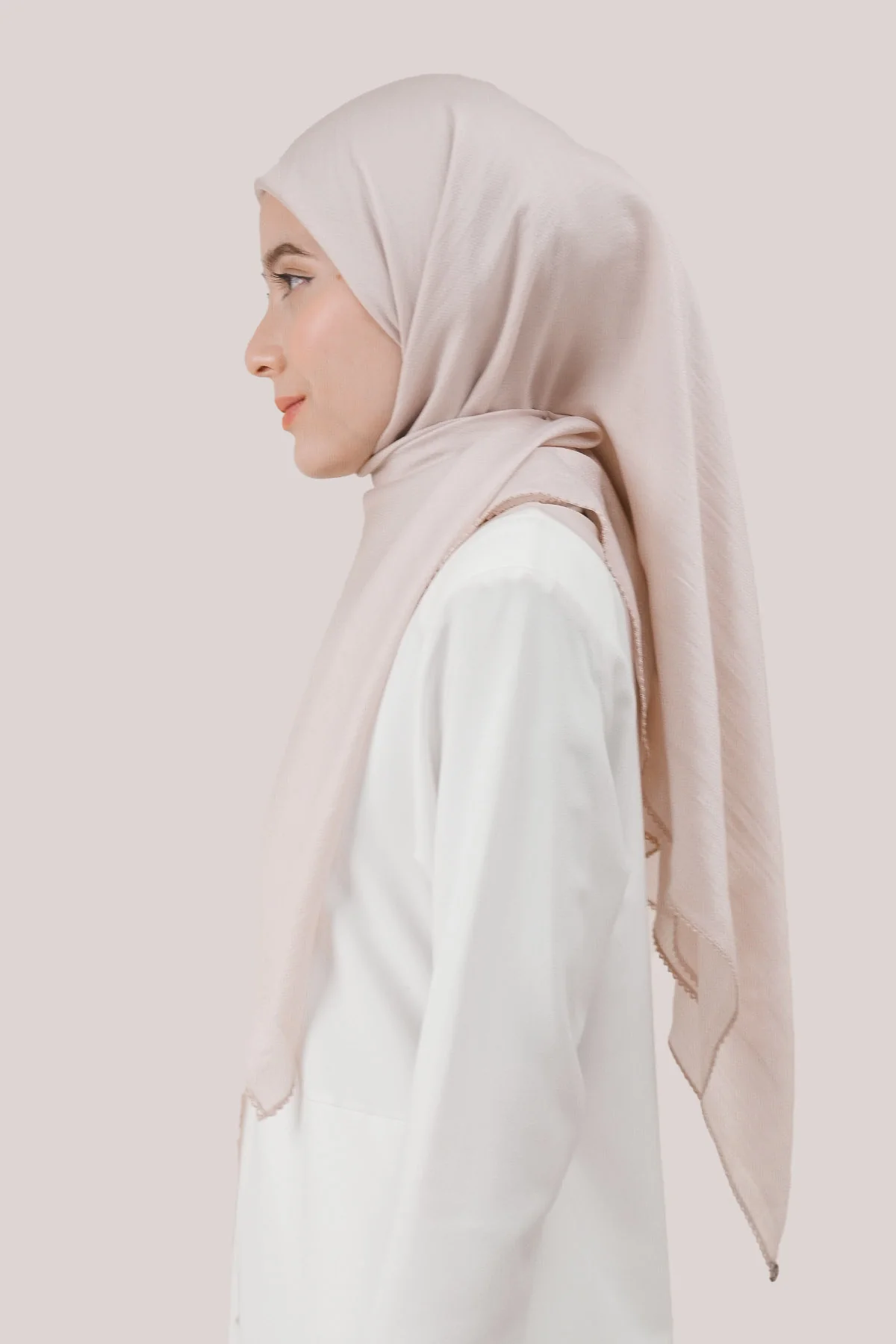 Nawal Tencel - Image 20