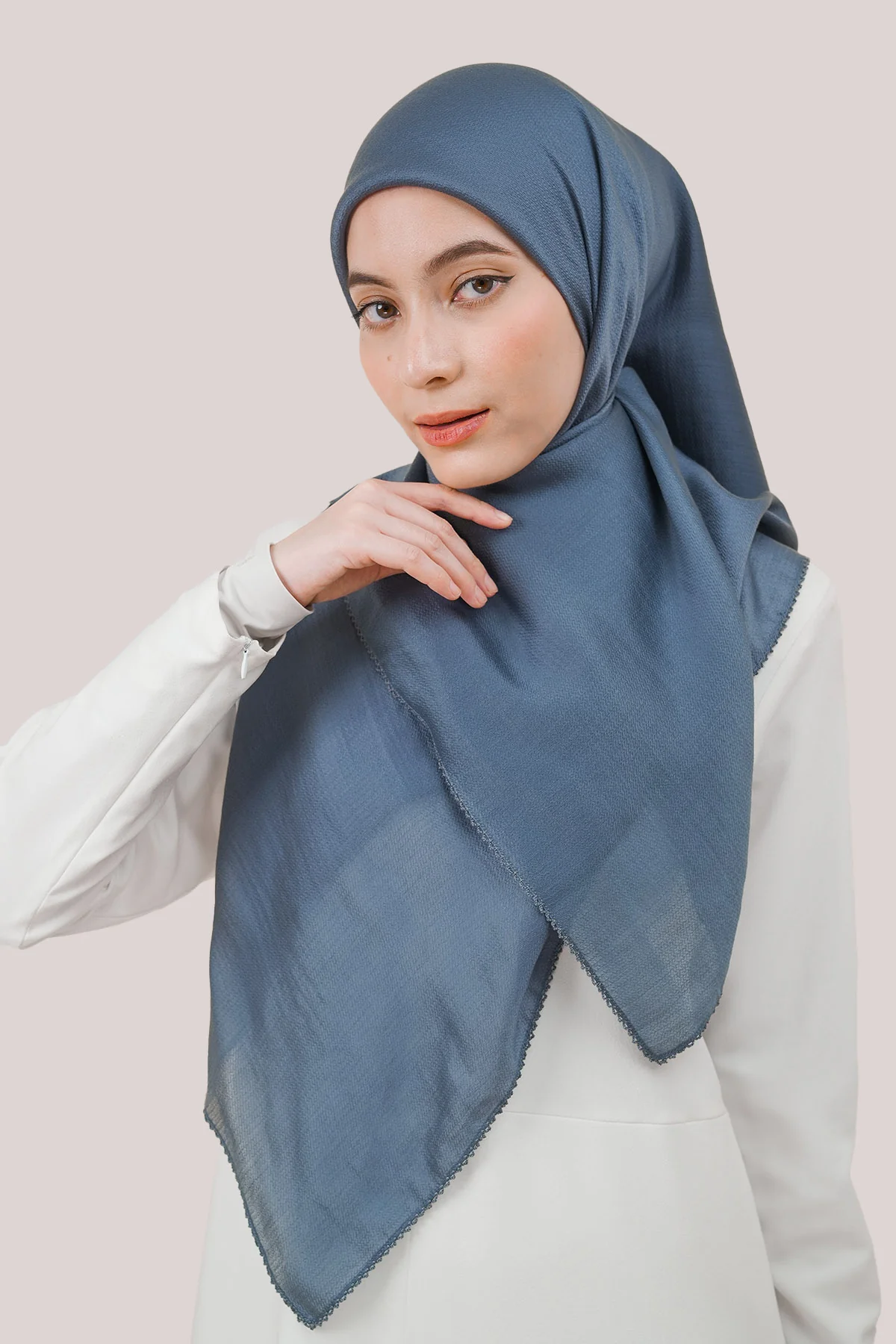 Nawal Tencel - Image 25