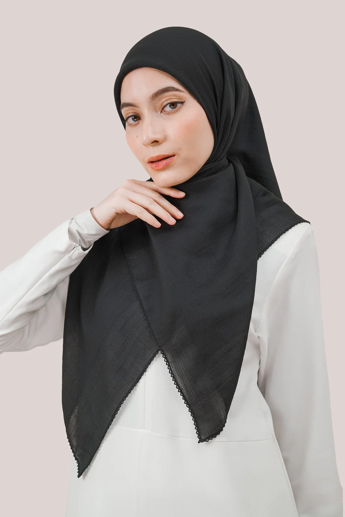 Nawal Tencel - Image 33