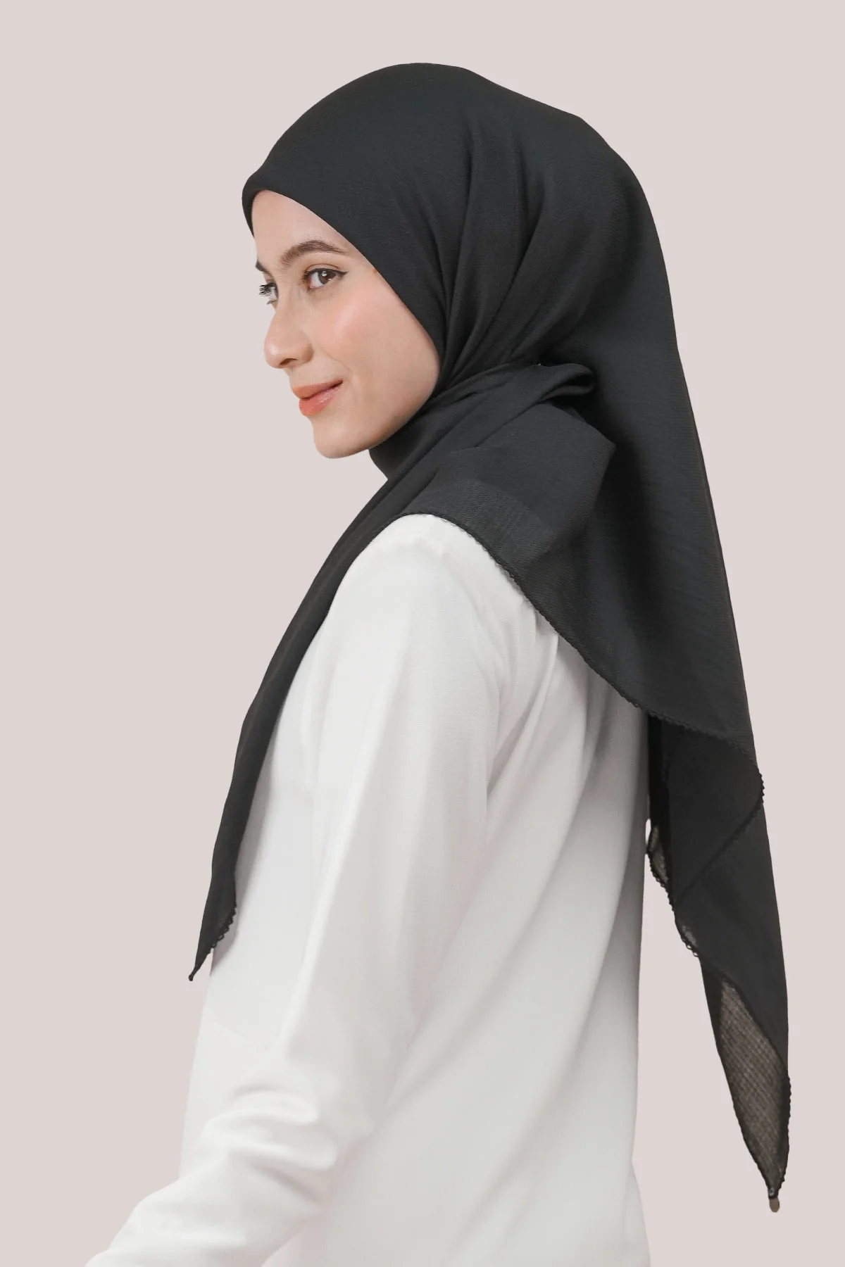 Nawal Tencel - Image 34