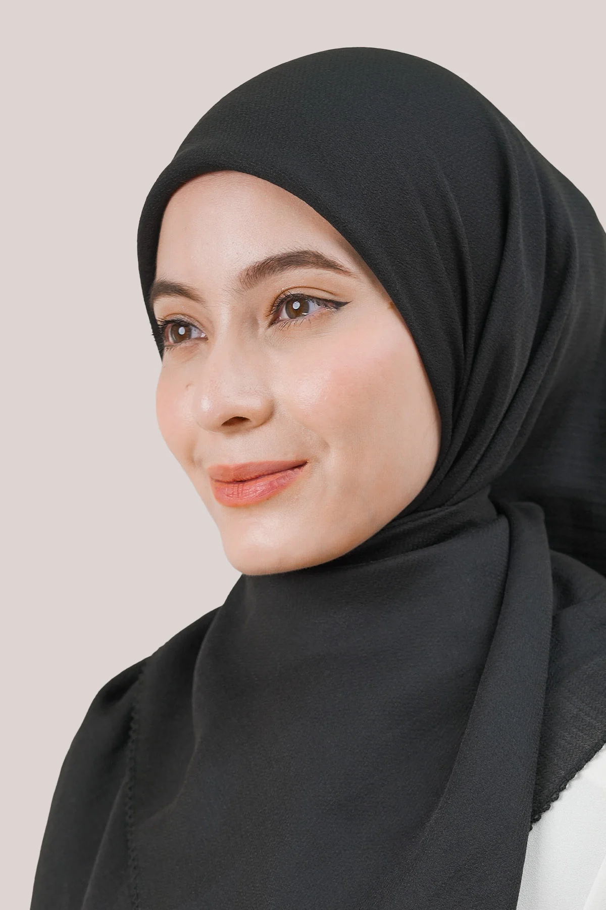 Nawal Tencel - Image 35