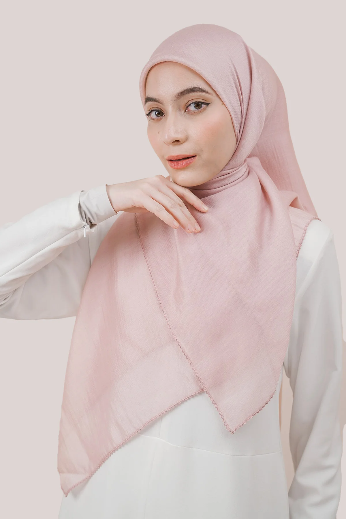 Nawal Tencel - Image 9