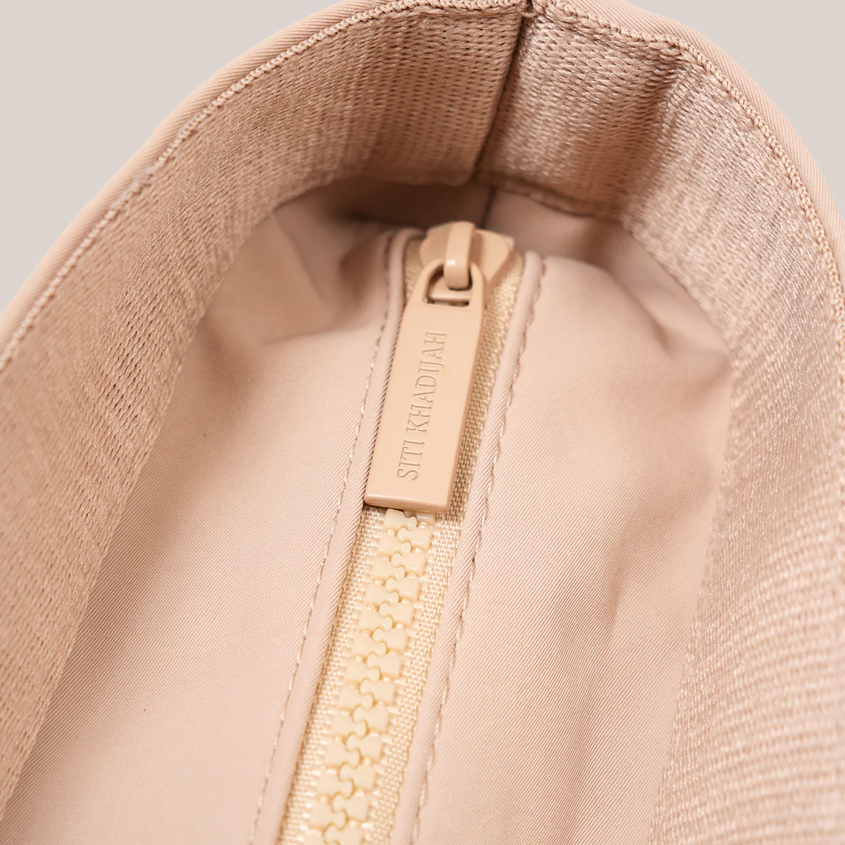 Noa Tote Bag - Image 10