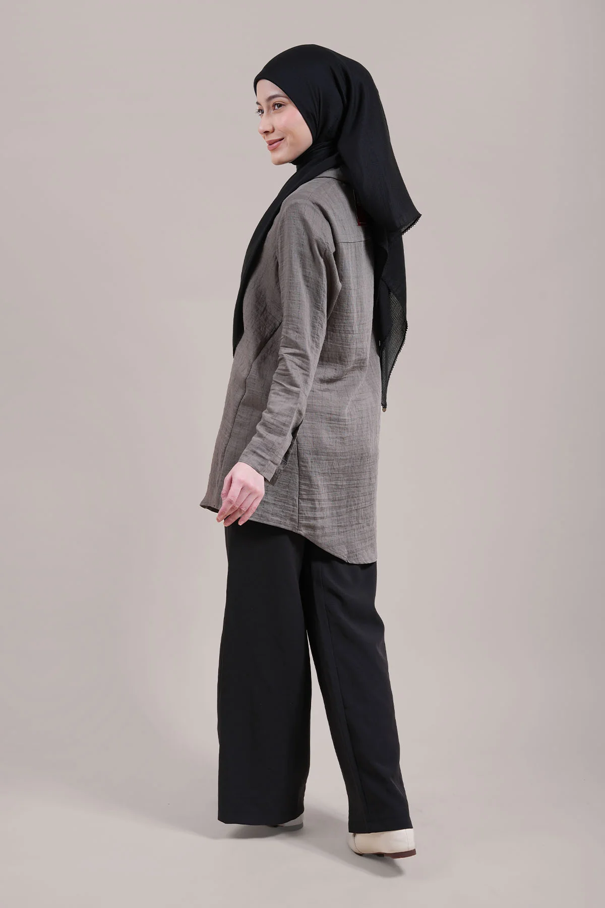 Rana Sheer Blouse - Image 18