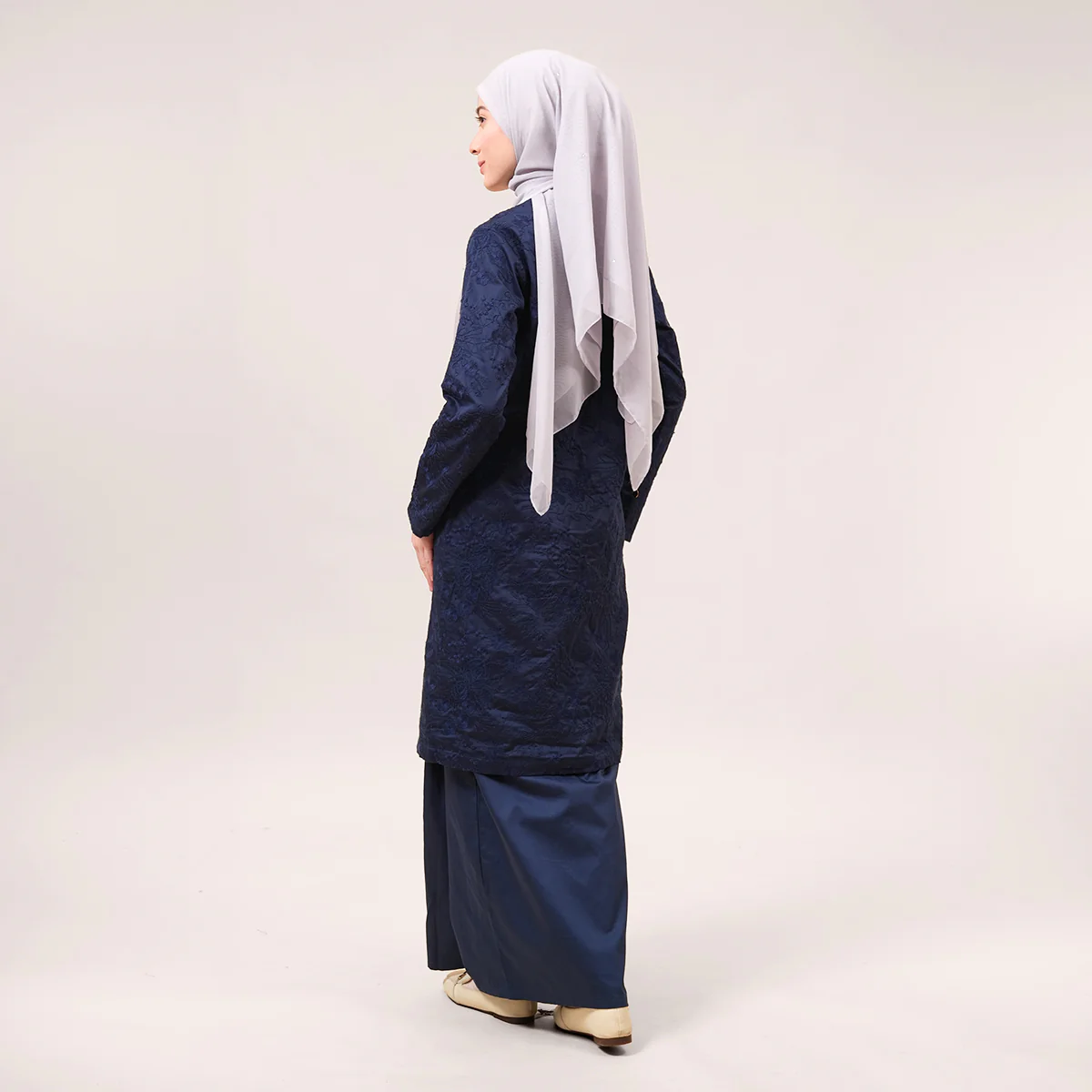 Samira Embroidered Kurung Moden - Image 3