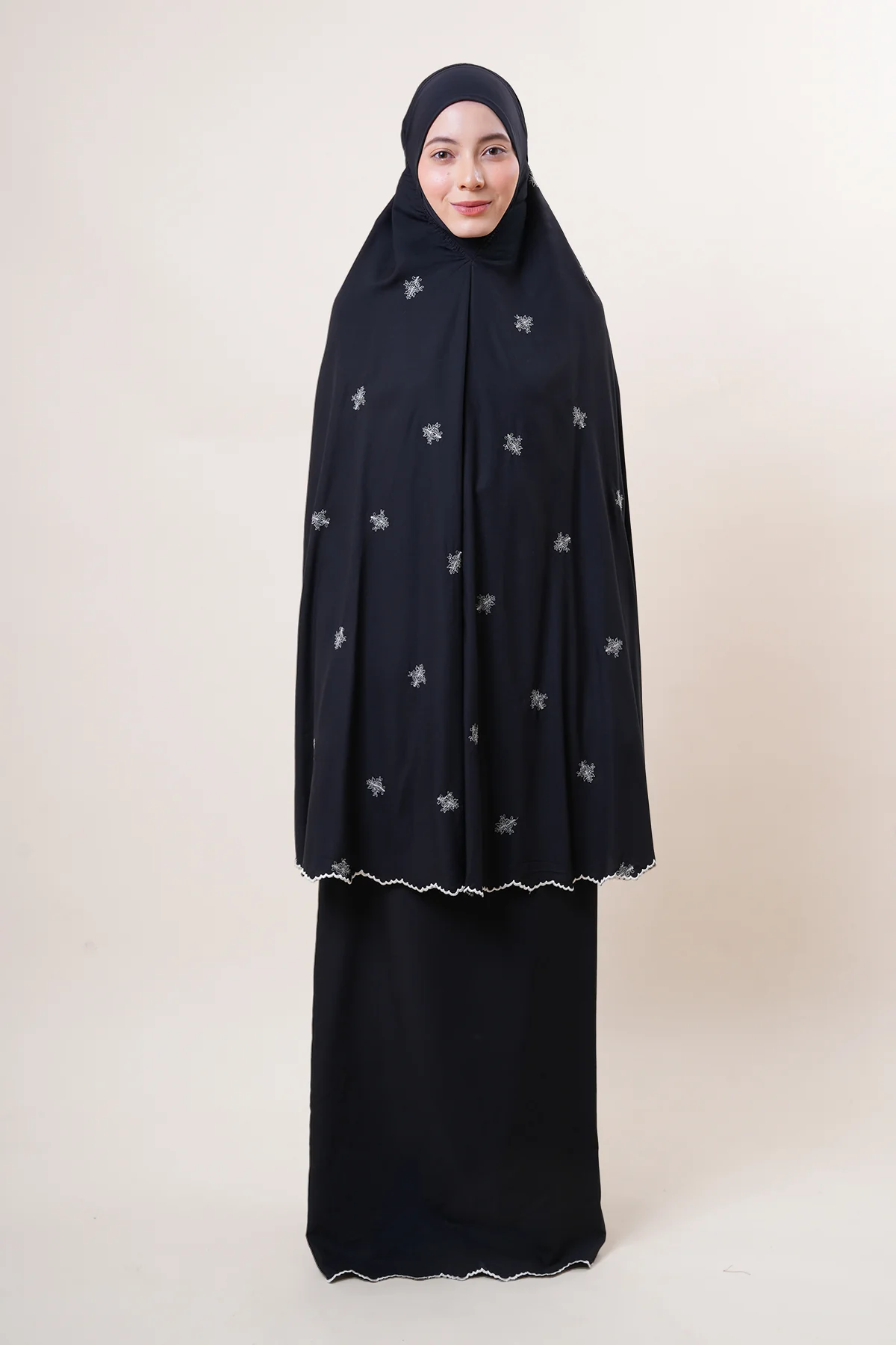 Telekung Broderie Madiha - Image 8
