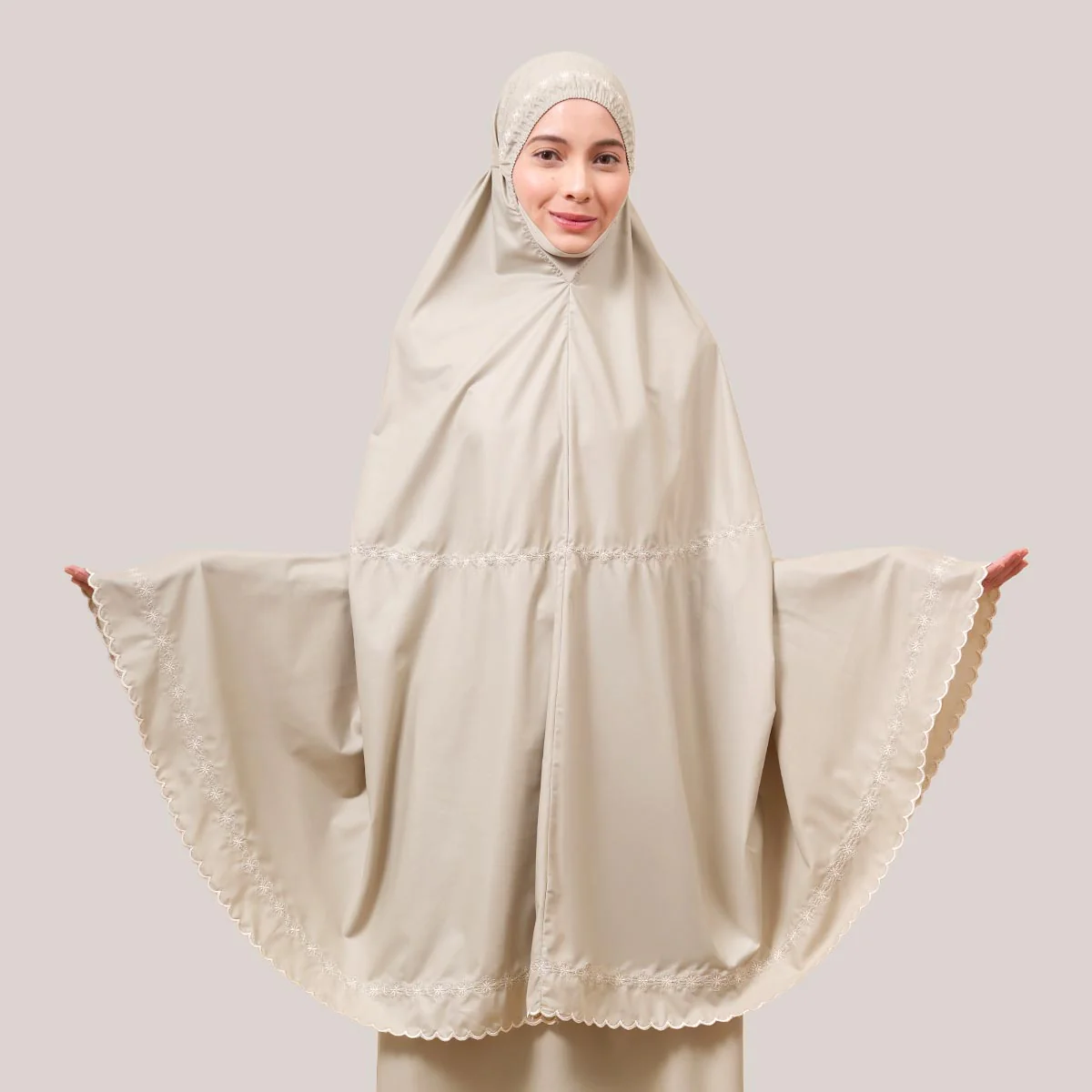 Telekung Broderie Naira - Image 7