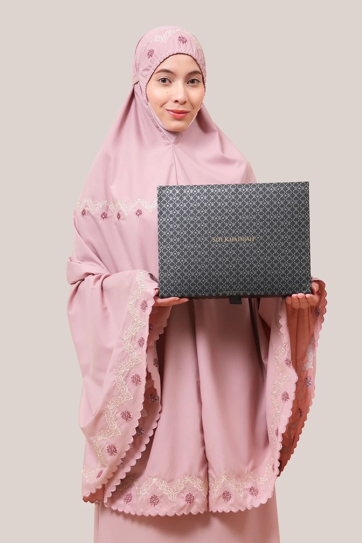 Telekung Broderie Safiye - Image 8
