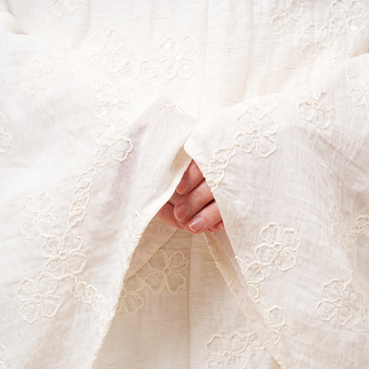 Telekung Broderie Sofeena - Image 5