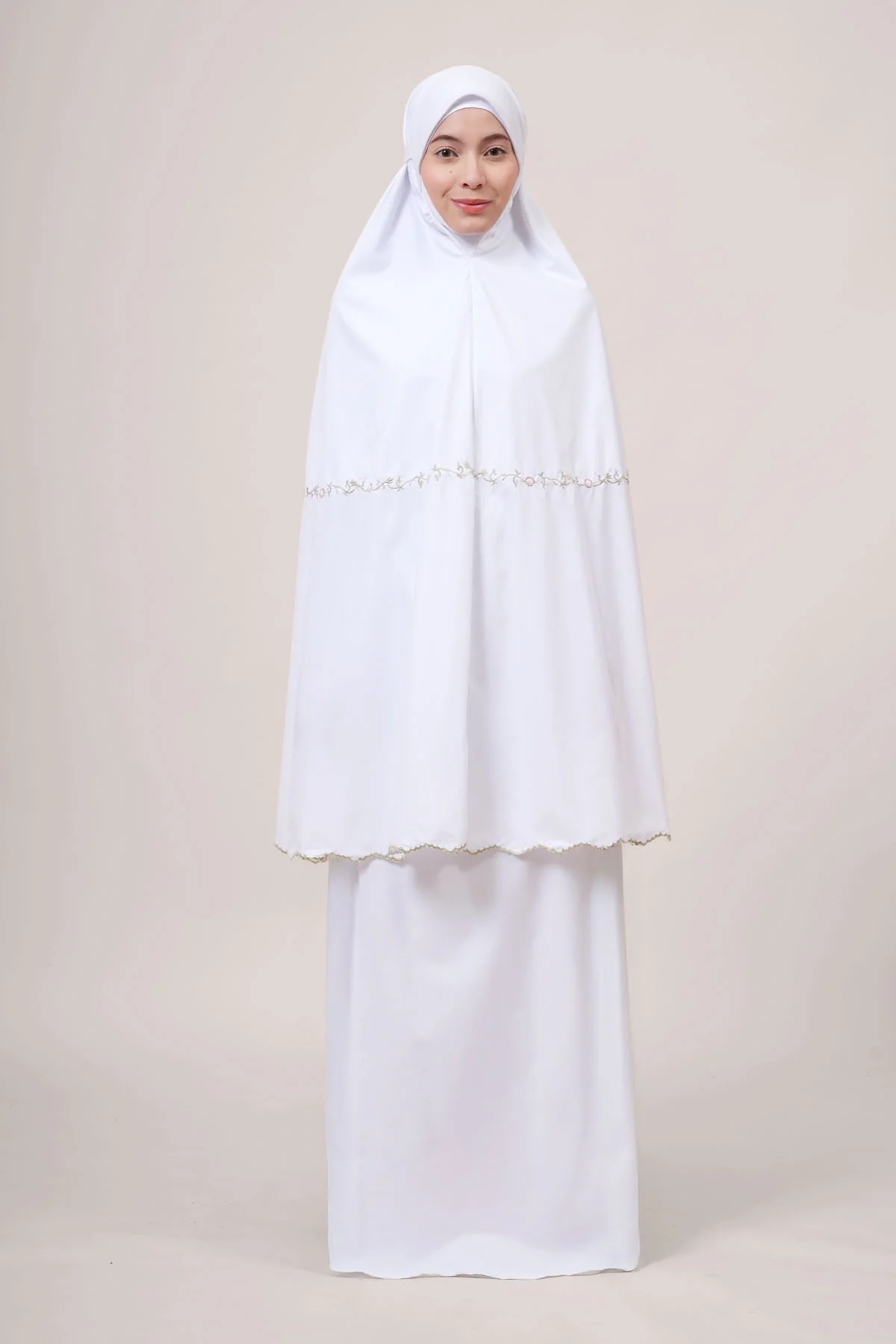 Telekung Maharani Broderie Zaima - Image 15