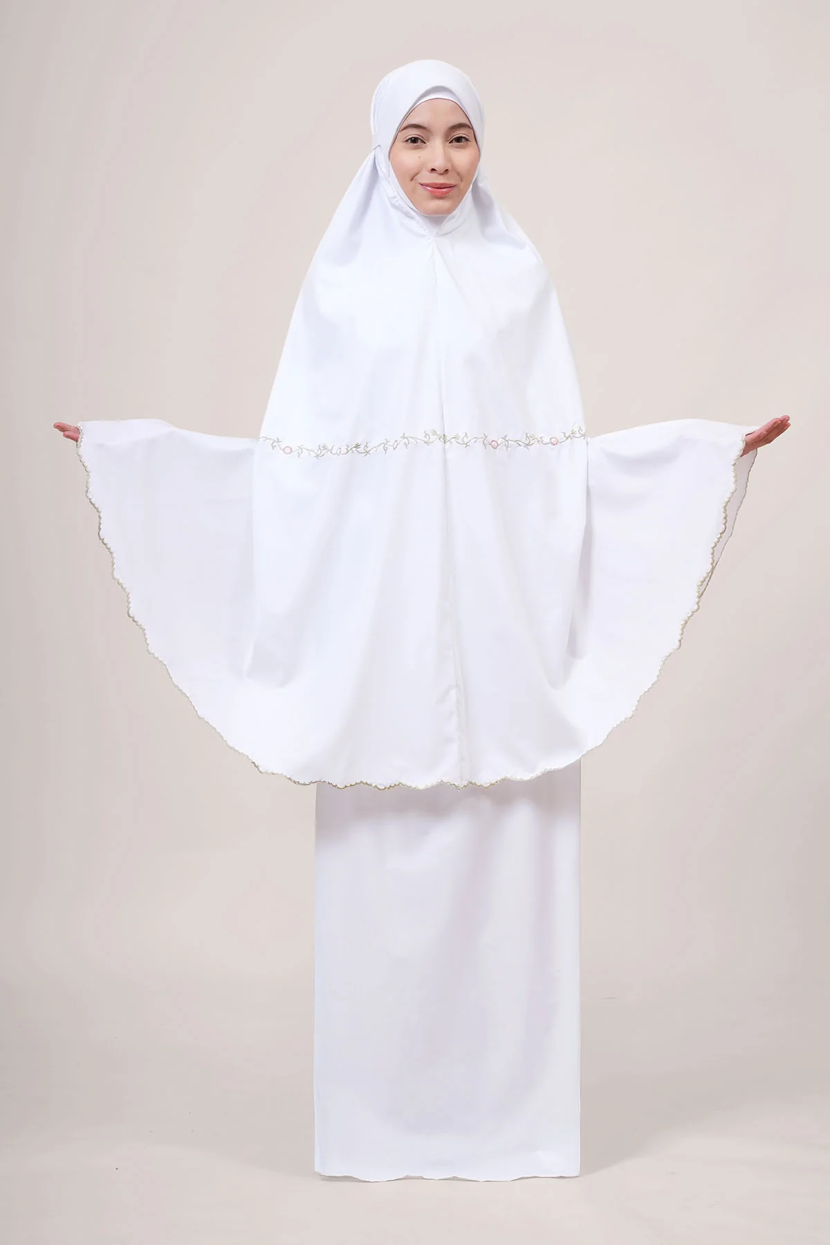 Telekung Maharani Broderie Zaima - Image 16