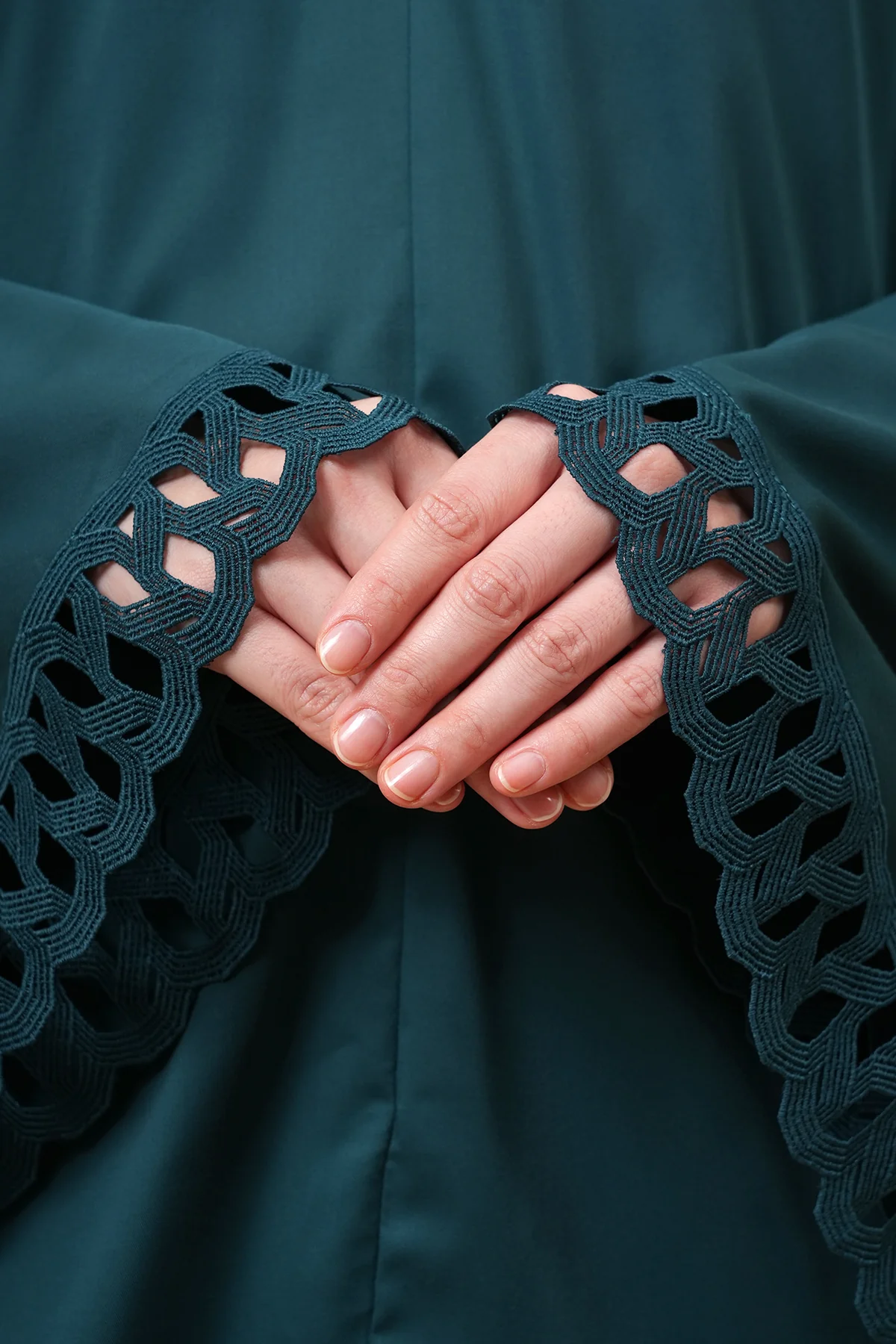 Telekung Modish Bushra Midi (Top Only) - Image 5