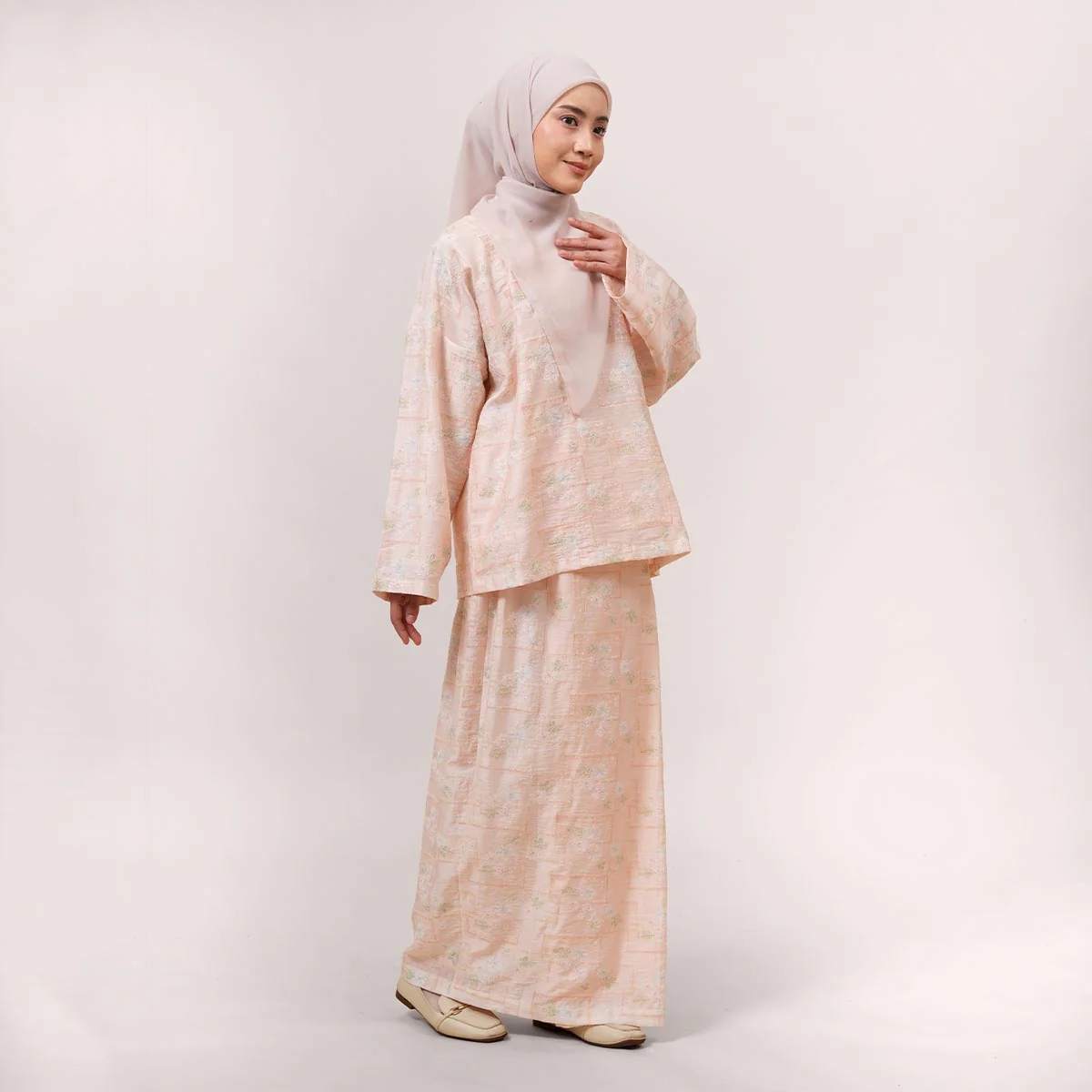 Velora Embroidered Kurung Kedah - Image 2